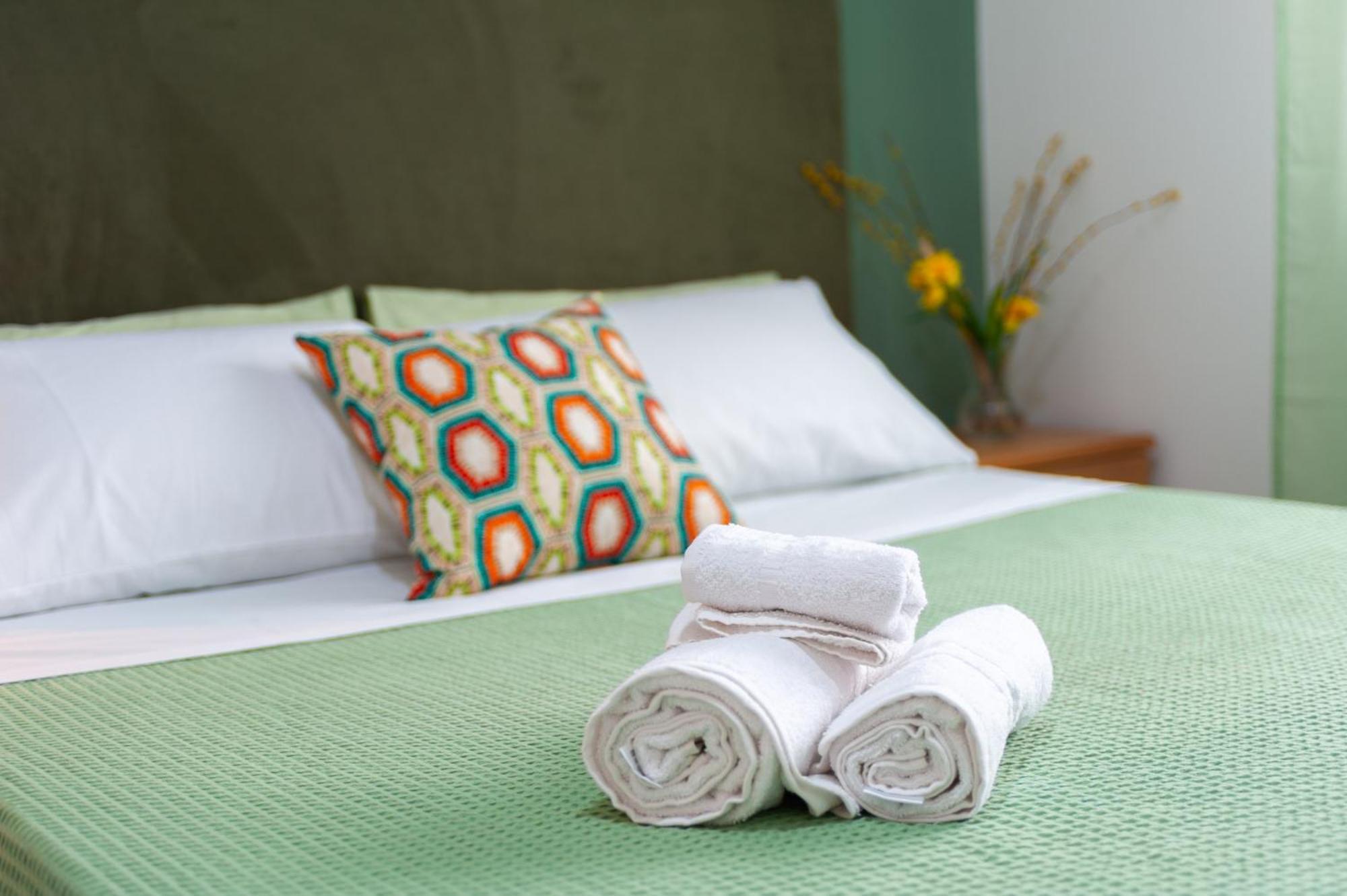 Luxury Suites & Apartment Con Accesso Alla Spiaggia E Parcheggio Privato - Vista Mare Lido Conchiglia 外观 照片